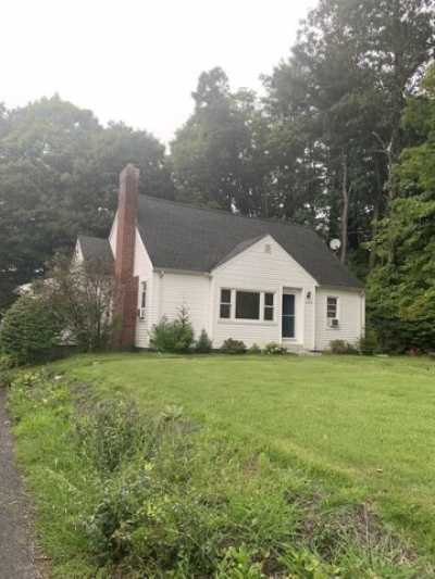 Home For Rent in Avon, Connecticut