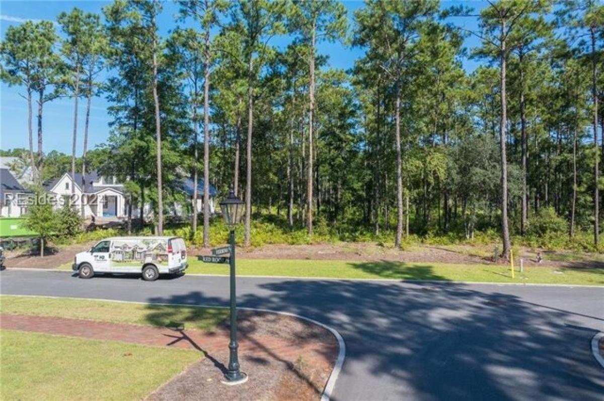 Picture of Residential Land For Sale in Bluffton, South Carolina, United States