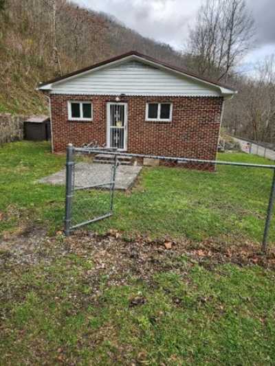 Home For Sale in Grundy, Virginia