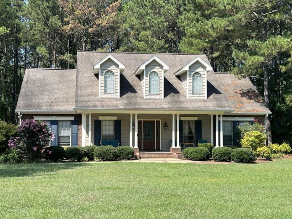 Picture of Home For Sale in Columbus, Mississippi, United States