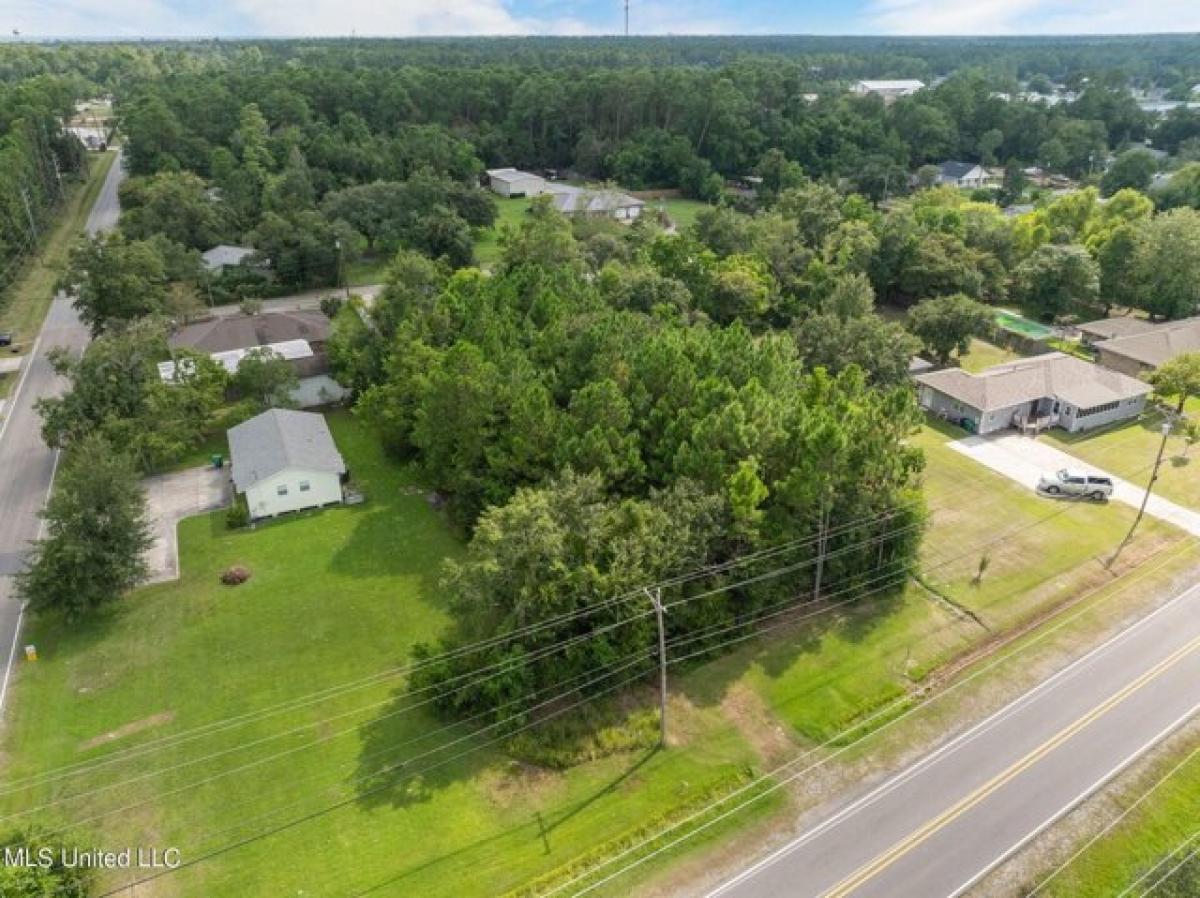 Picture of Residential Land For Sale in Waveland, Mississippi, United States