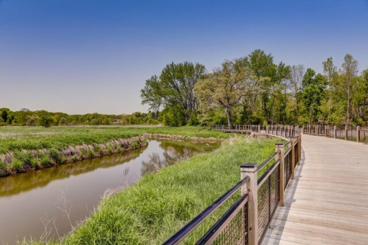 Picture of Home For Sale in Dexter, Michigan, United States