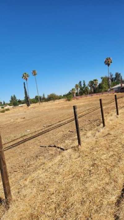 Residential Land For Sale in Fresno, California