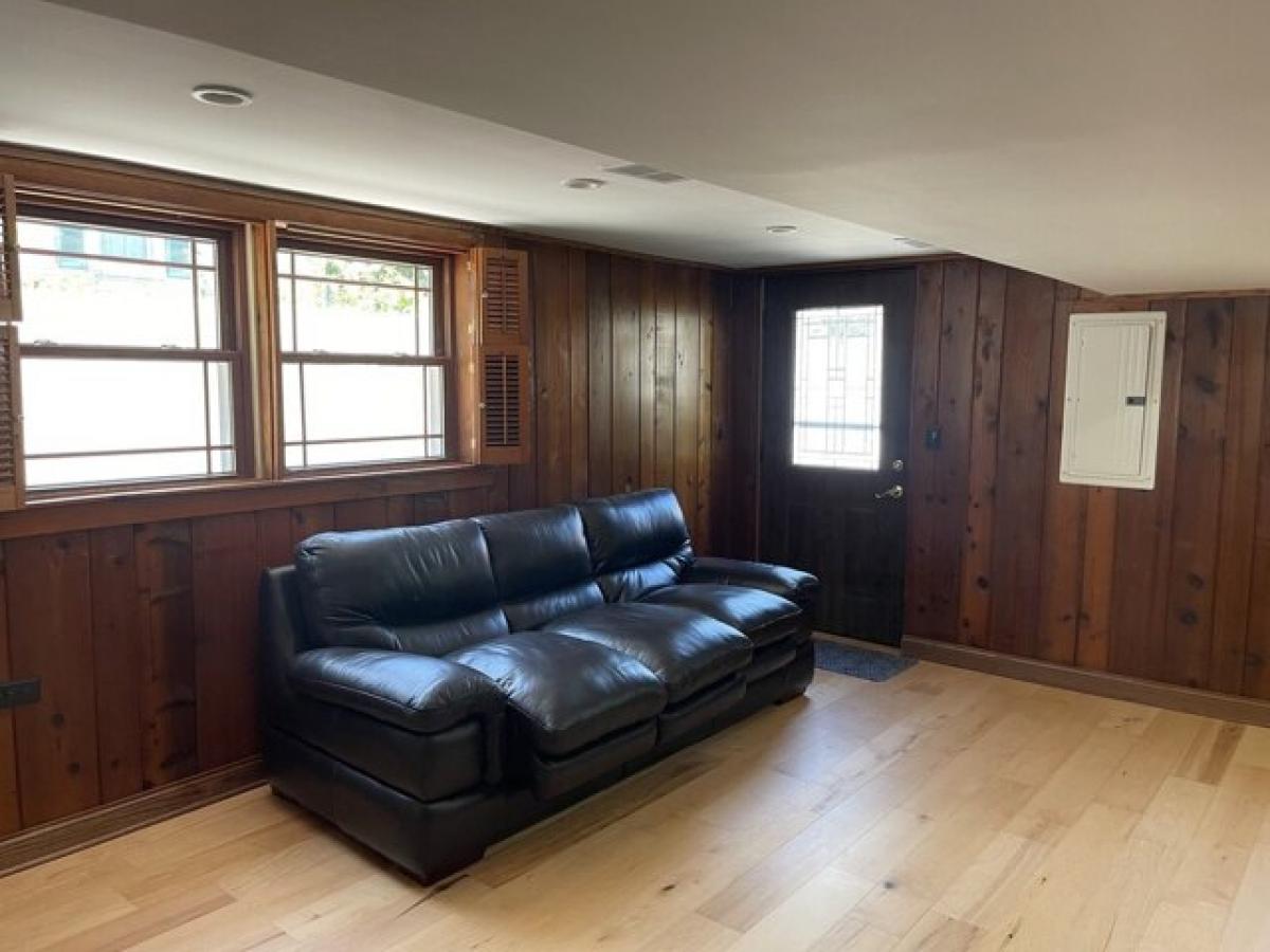 Picture of Home For Rent in Wilmette, Illinois, United States