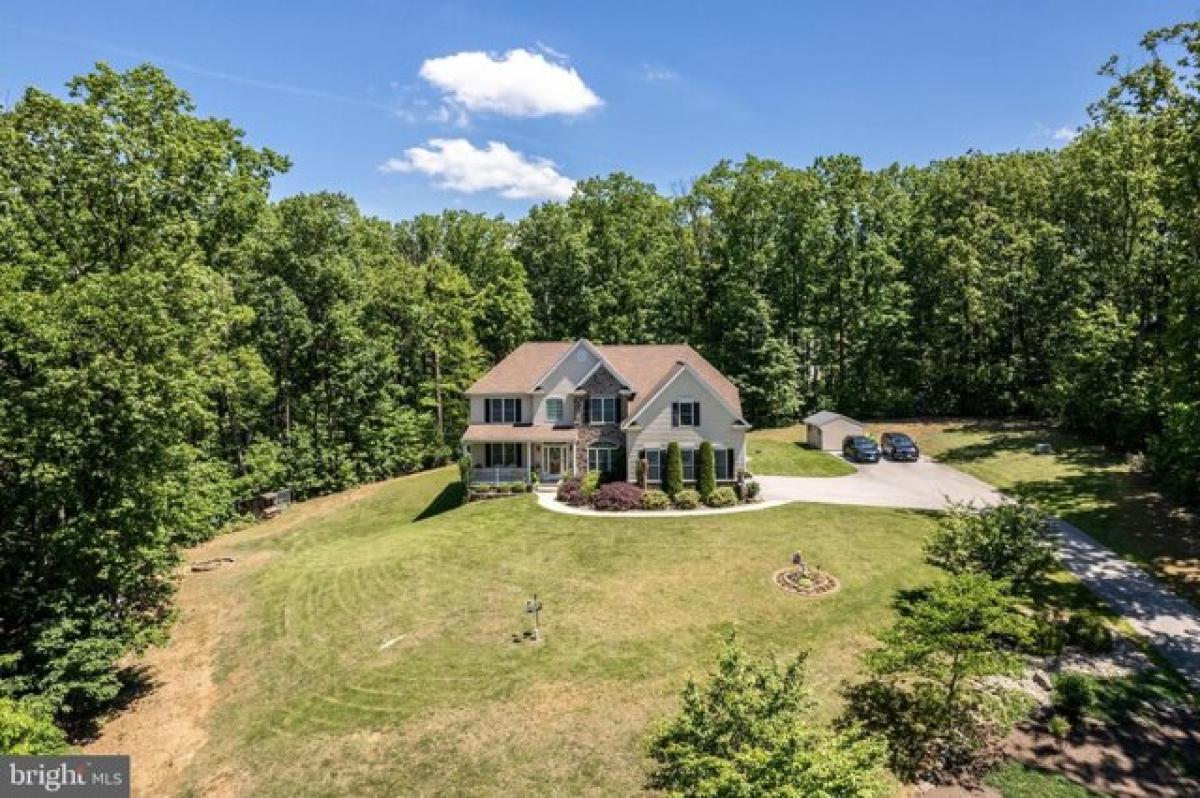 Picture of Home For Sale in Westminster, Maryland, United States