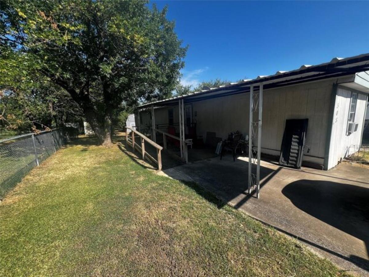 Picture of Home For Sale in Whitesboro, Texas, United States