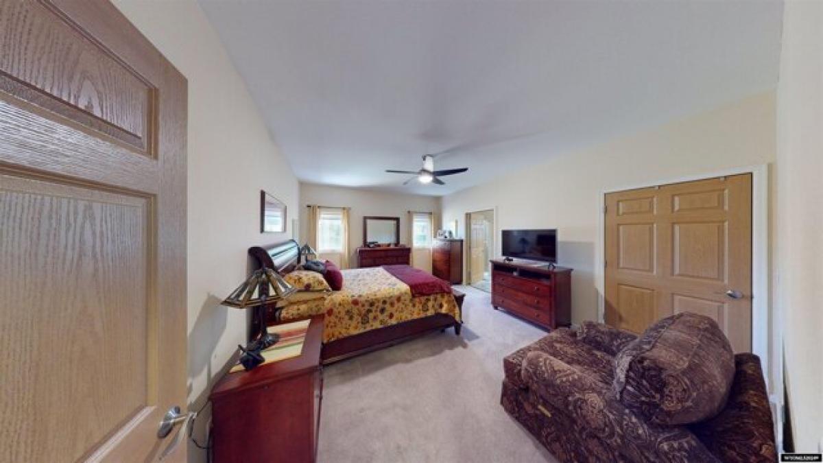 Picture of Home For Sale in Lander, Wyoming, United States