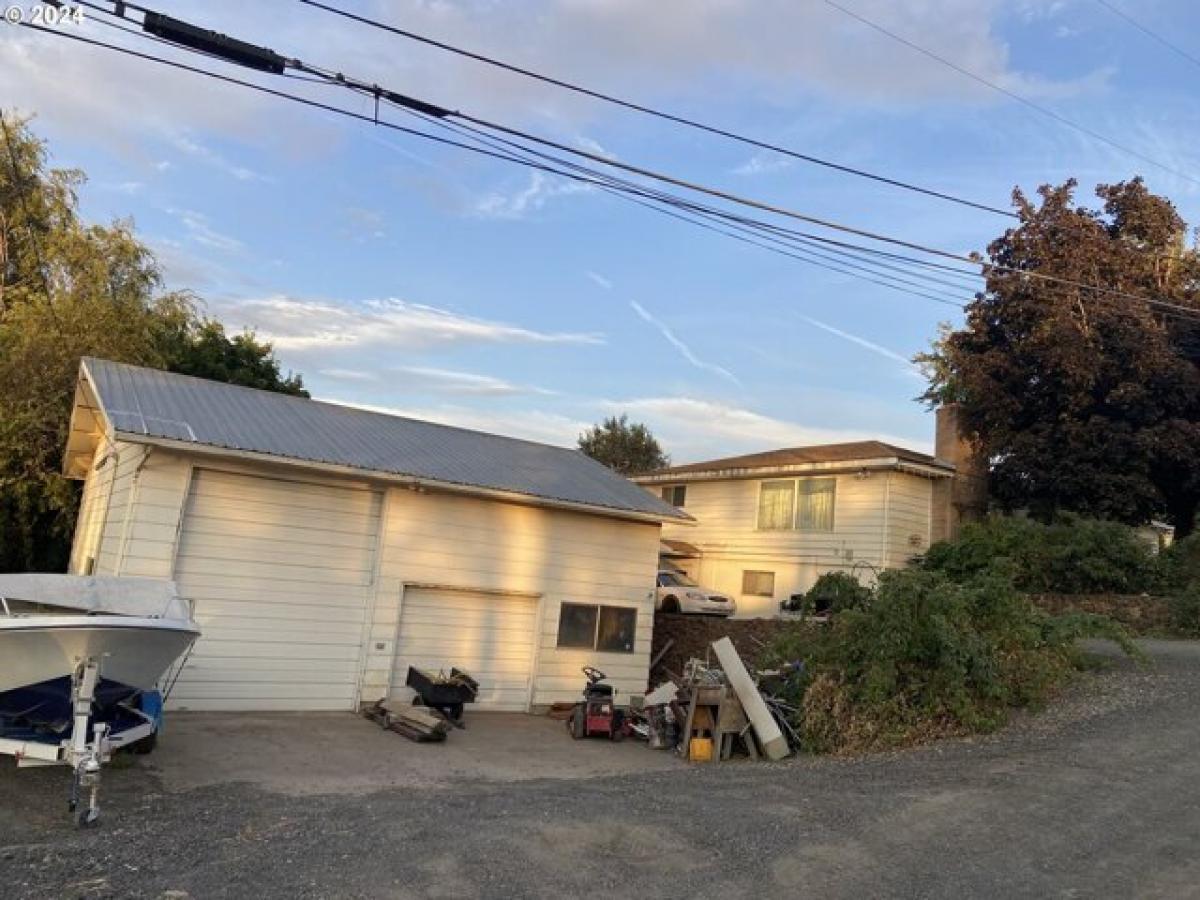 Picture of Home For Sale in Pendleton, Oregon, United States