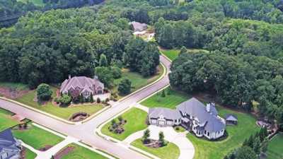 Residential Land For Sale in Flowery Branch, Georgia