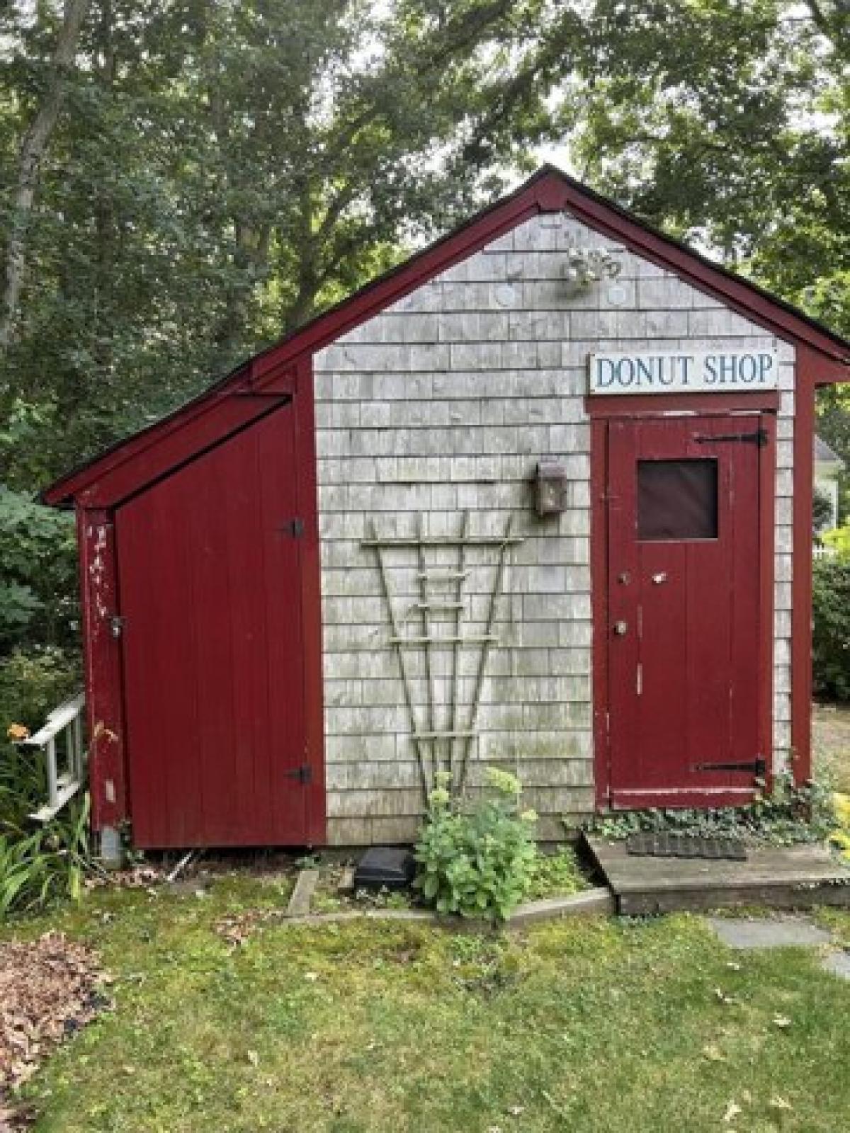 Picture of Home For Sale in East Sandwich, Massachusetts, United States