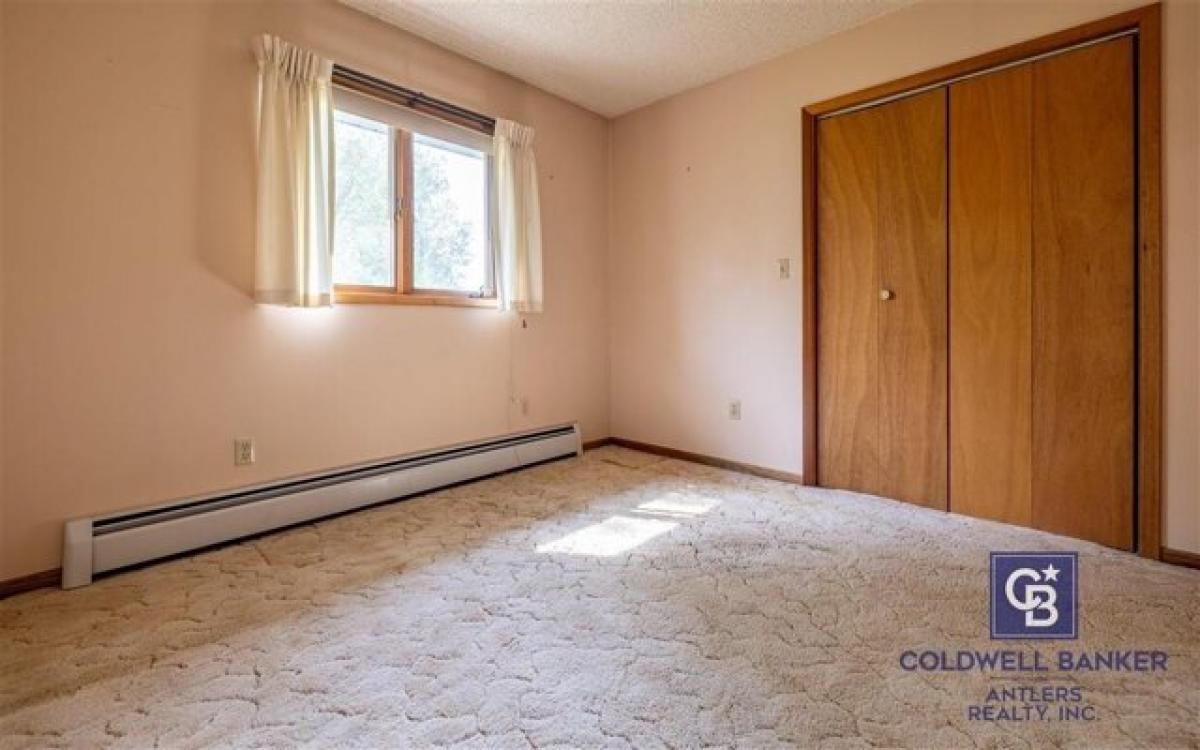 Picture of Home For Sale in Cody, Wyoming, United States