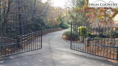 Residential Land For Sale in Blowing Rock, North Carolina