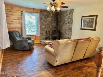 Home For Sale in Damascus, Virginia