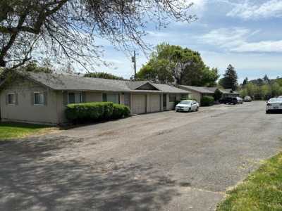 Home For Sale in Phoenix, Oregon