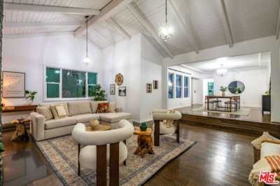 Home For Sale in Burbank, California