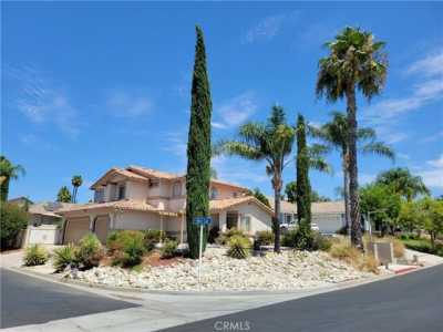 Home For Sale in Canyon Lake, California