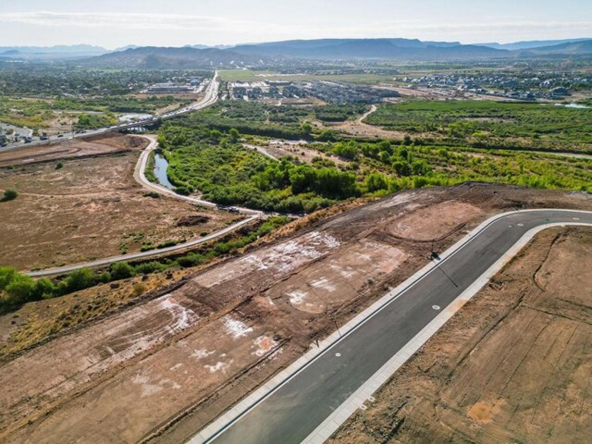 Picture of Residential Land For Sale in Saint George, Utah, United States