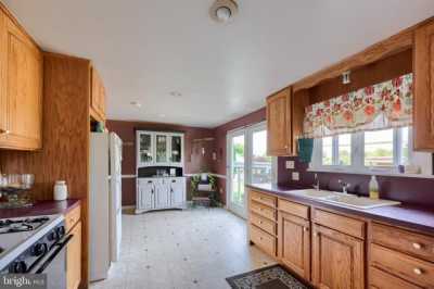 Home For Sale in Paradise, Pennsylvania