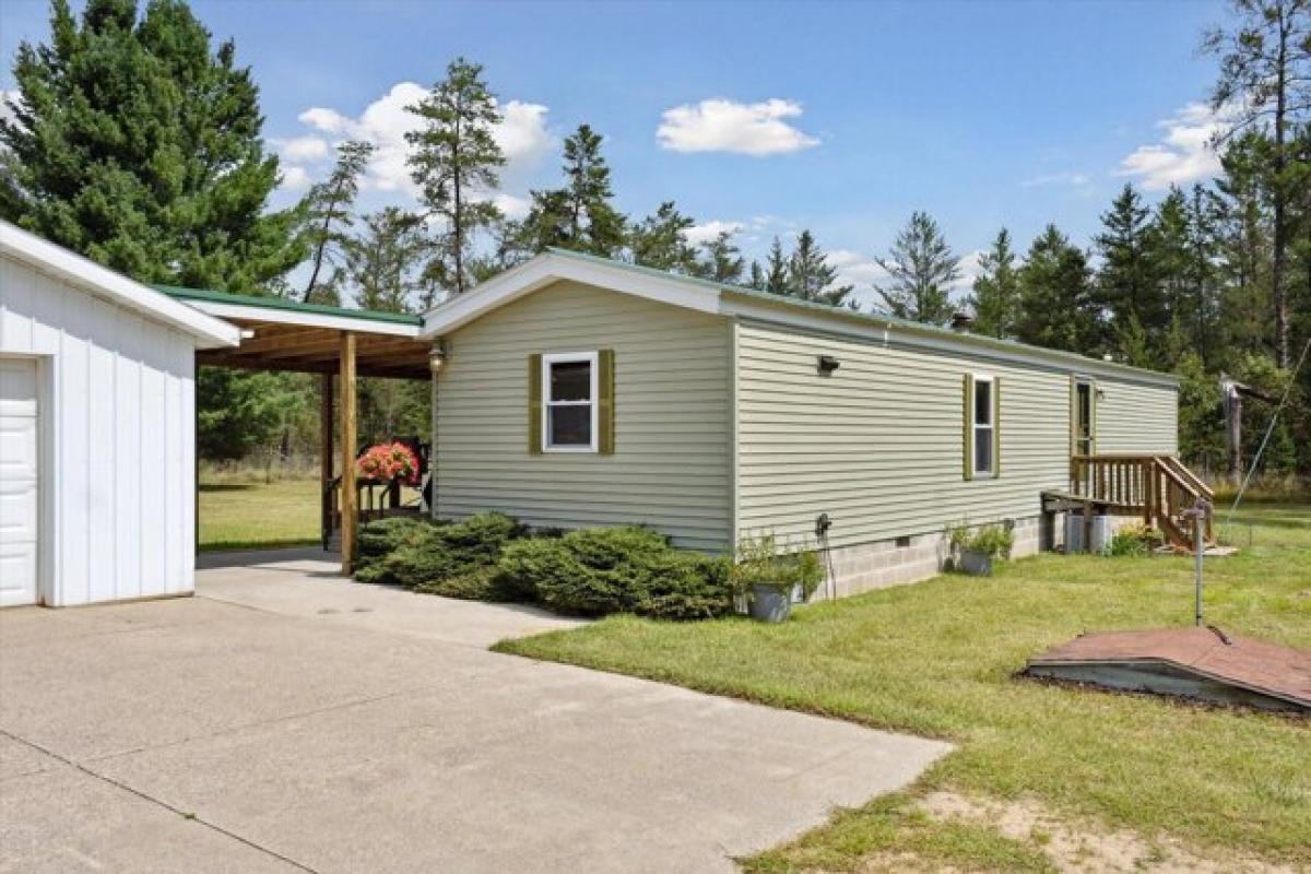 Picture of Home For Sale in Irons, Michigan, United States