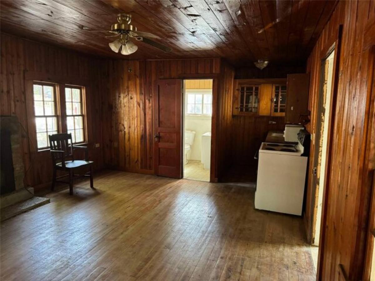 Picture of Home For Sale in Gordonville, Texas, United States