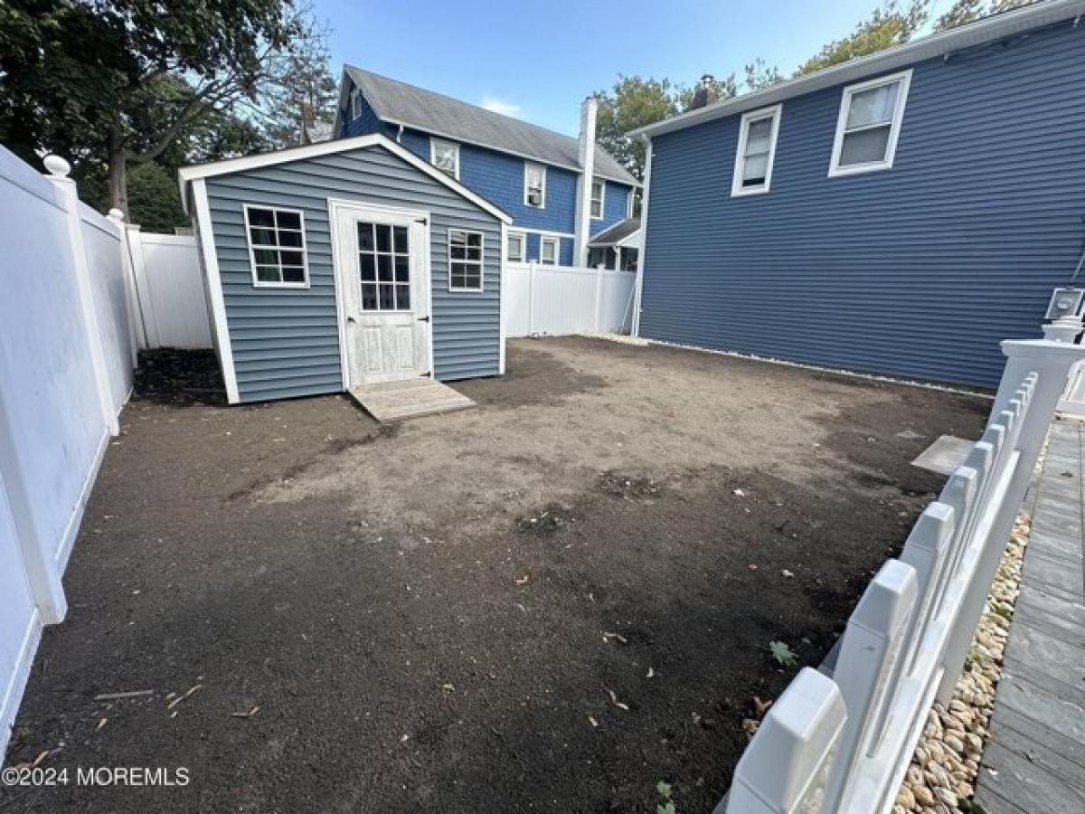 Picture of Home For Sale in Belmar, New Jersey, United States