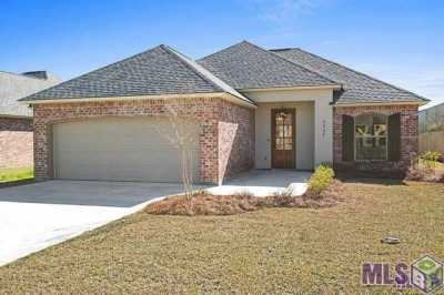 Home For Rent in Port Allen, Louisiana