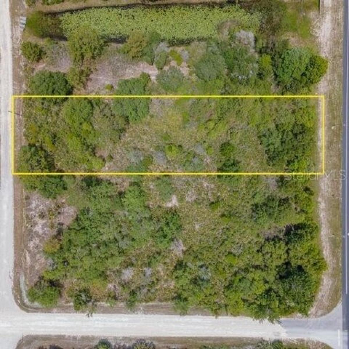 Picture of Residential Land For Sale in Weeki Wachee, Florida, United States