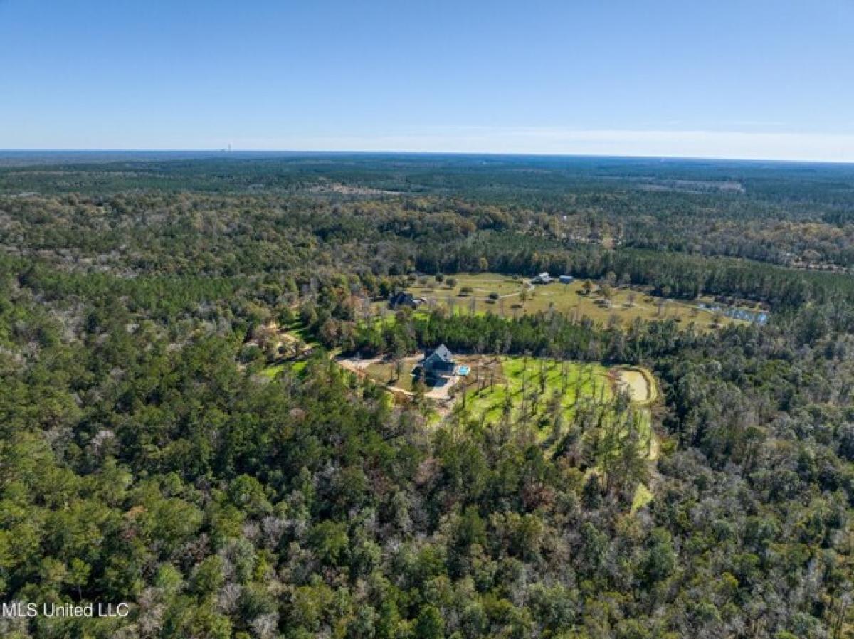 Picture of Home For Sale in Vancleave, Mississippi, United States