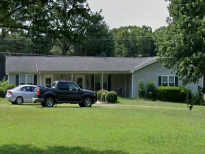 Home For Sale in Erin, Tennessee