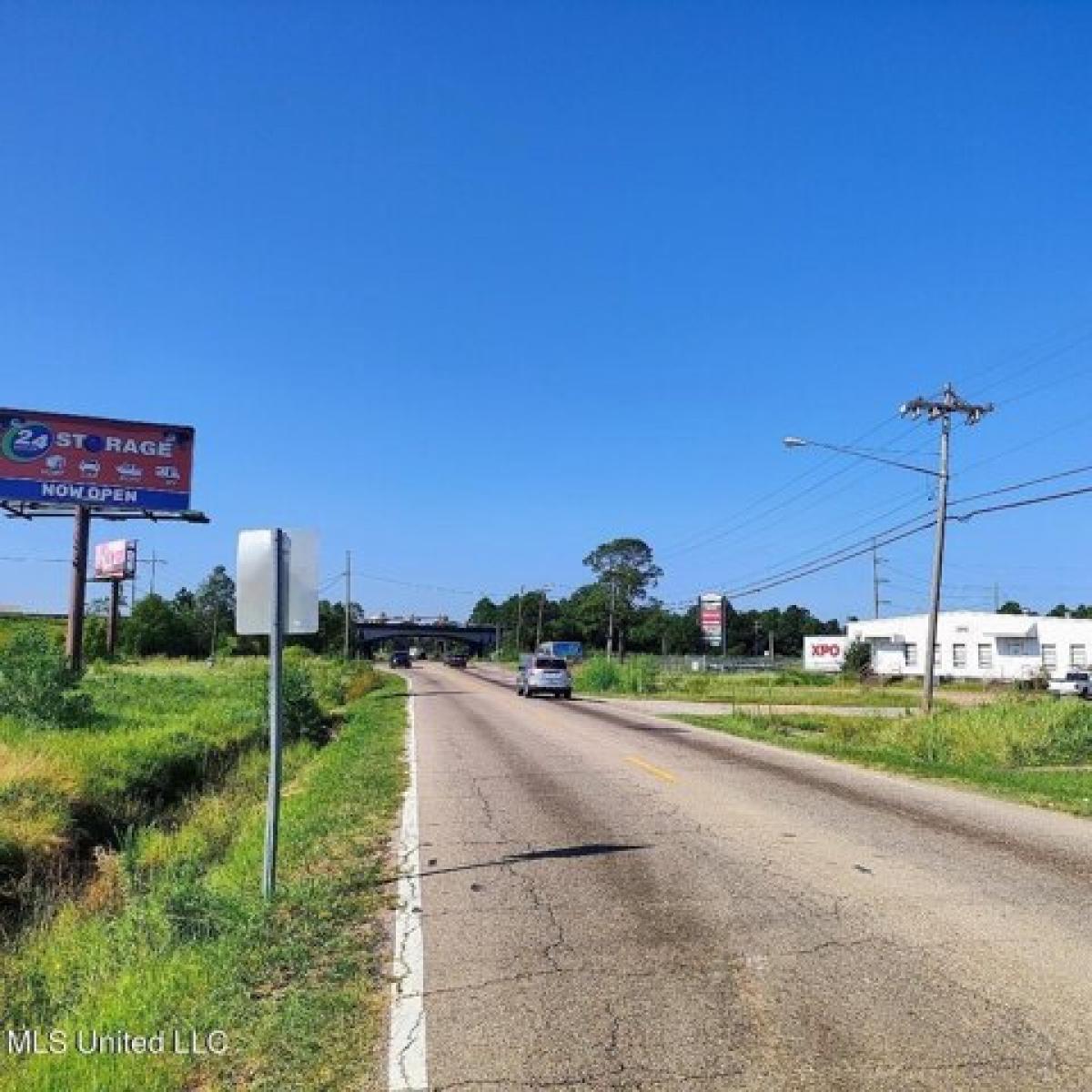 Picture of Residential Land For Sale in Gulfport, Mississippi, United States