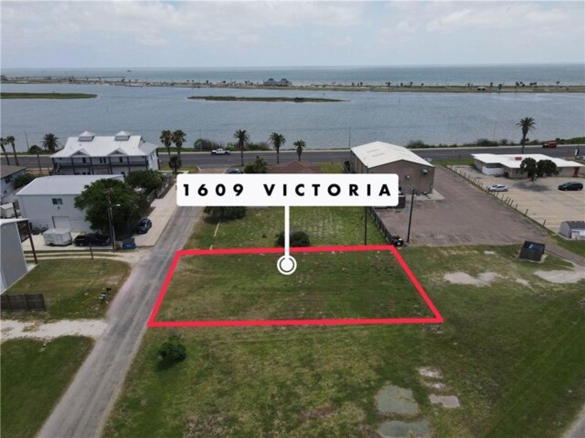 Picture of Residential Land For Sale in Rockport, Texas, United States