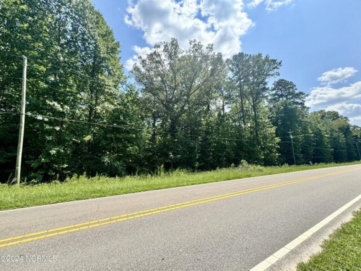 Picture of Residential Land For Sale in Sanford, North Carolina, United States