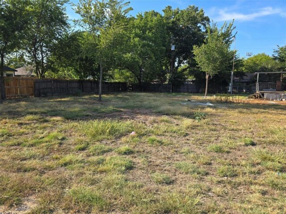 Picture of Residential Land For Sale in Azle, Texas, United States