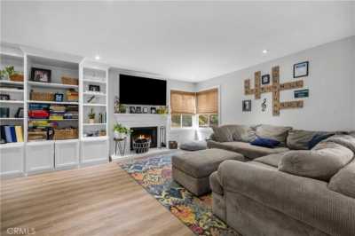 Home For Sale in Newhall, California