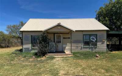 Home For Sale in Aspermont, Texas