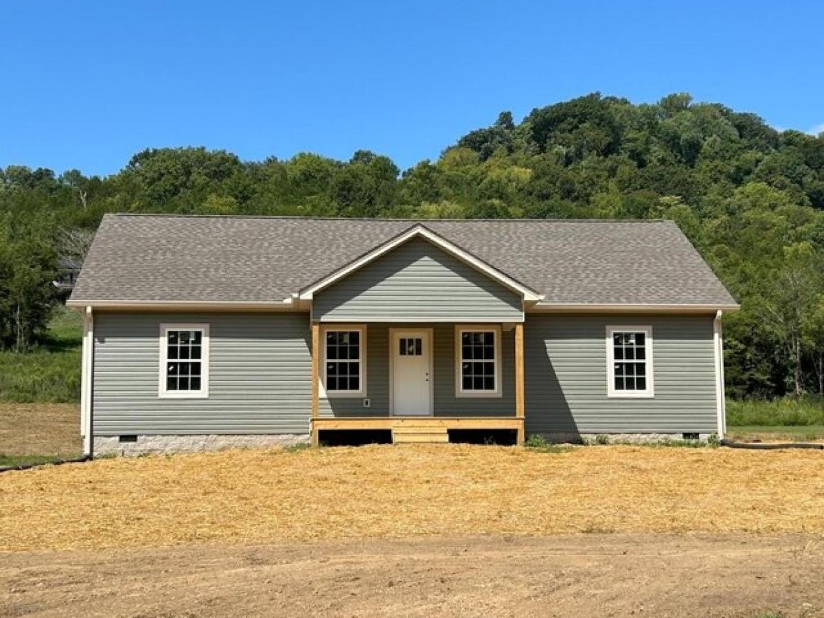 Picture of Home For Sale in Elmwood, Tennessee, United States