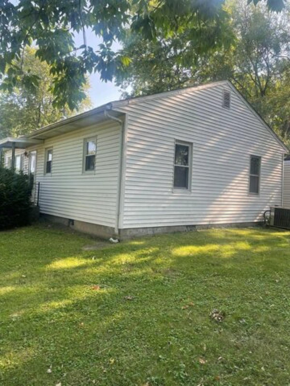 Picture of Home For Sale in Roodhouse, Illinois, United States