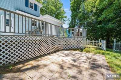 Home For Sale in Waldwick, New Jersey