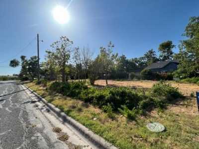 Residential Land For Sale in Taylor, Texas