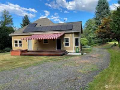 Home For Sale in Mossyrock, Washington