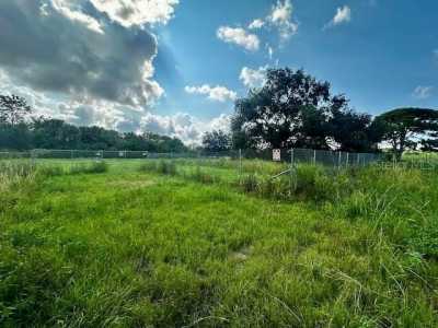 Residential Land For Sale in Tampa, Florida