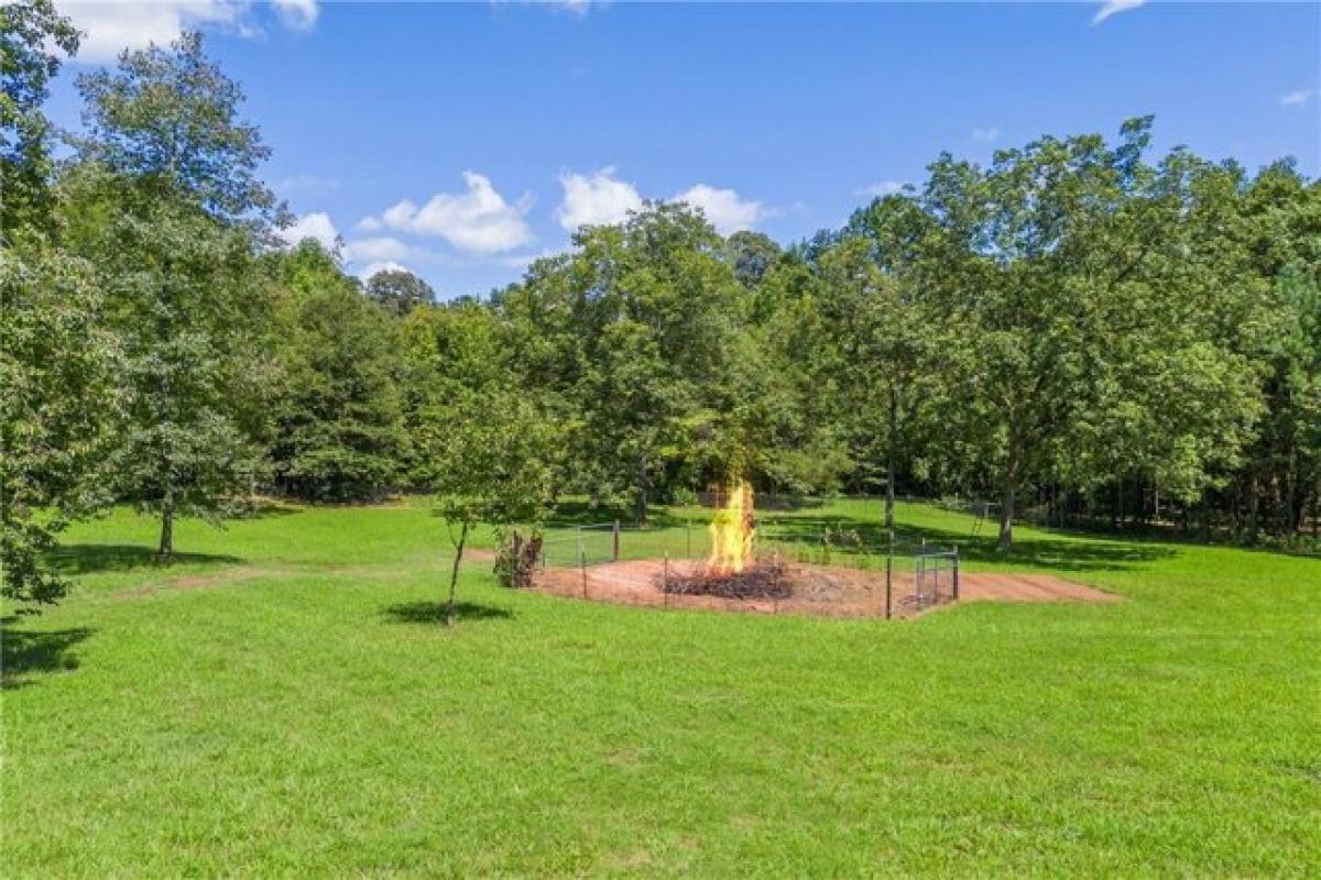 Picture of Home For Sale in Dewy Rose, Georgia, United States