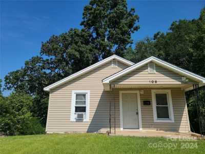 Home For Rent in Belmont, North Carolina