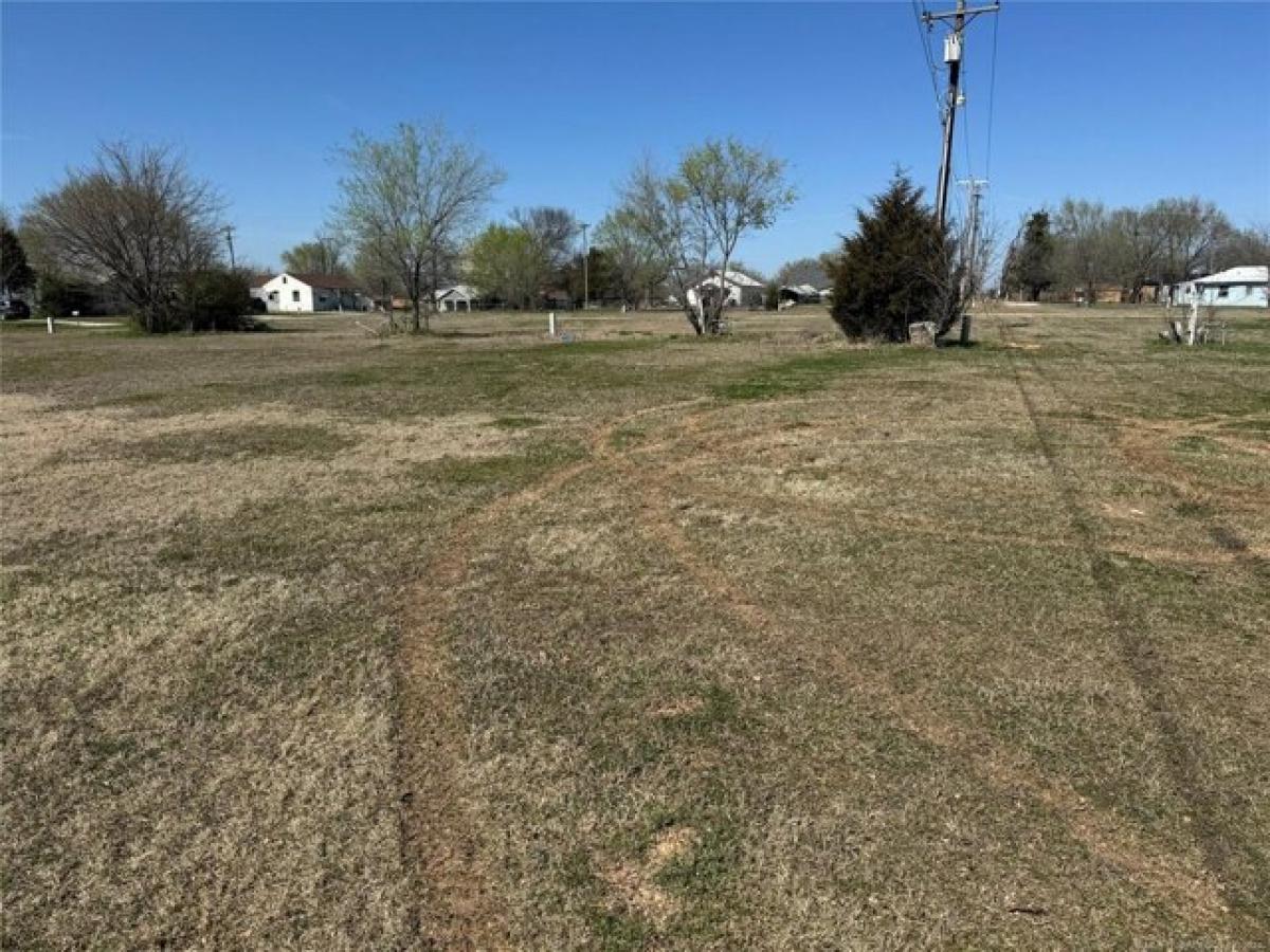 Picture of Residential Land For Sale in Seminole, Oklahoma, United States