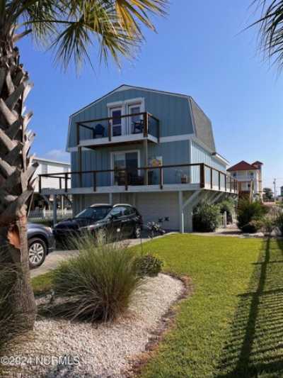 Home For Sale in Surf City, North Carolina