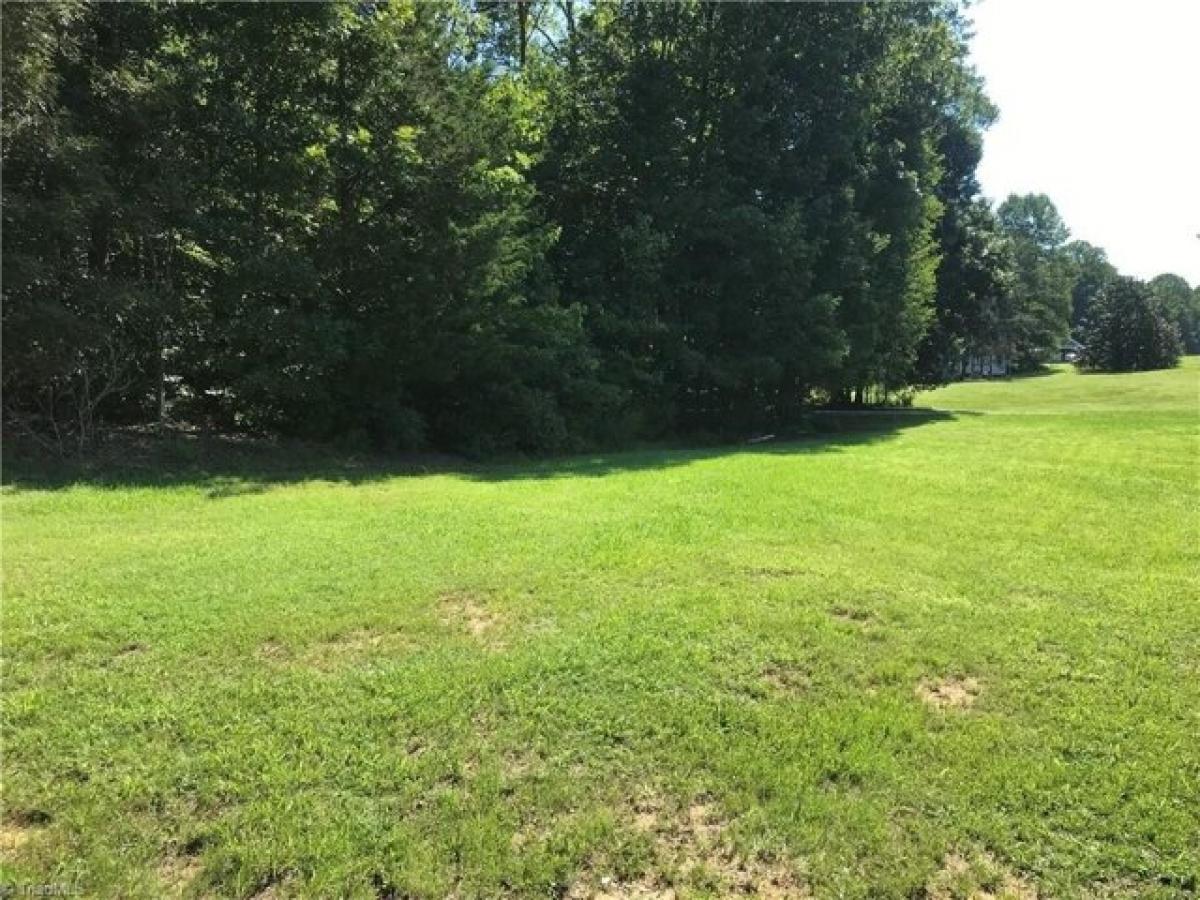 Picture of Residential Land For Sale in Summerfield, North Carolina, United States