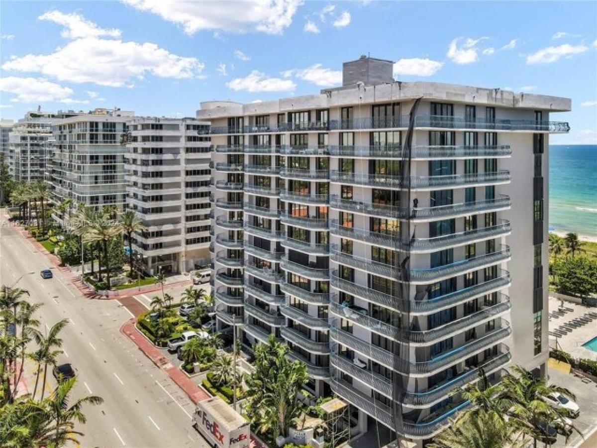 Picture of Home For Sale in Surfside, Florida, United States