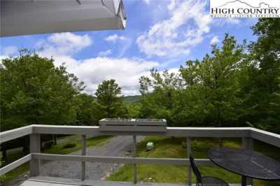 Home For Sale in Sugar Mountain, North Carolina