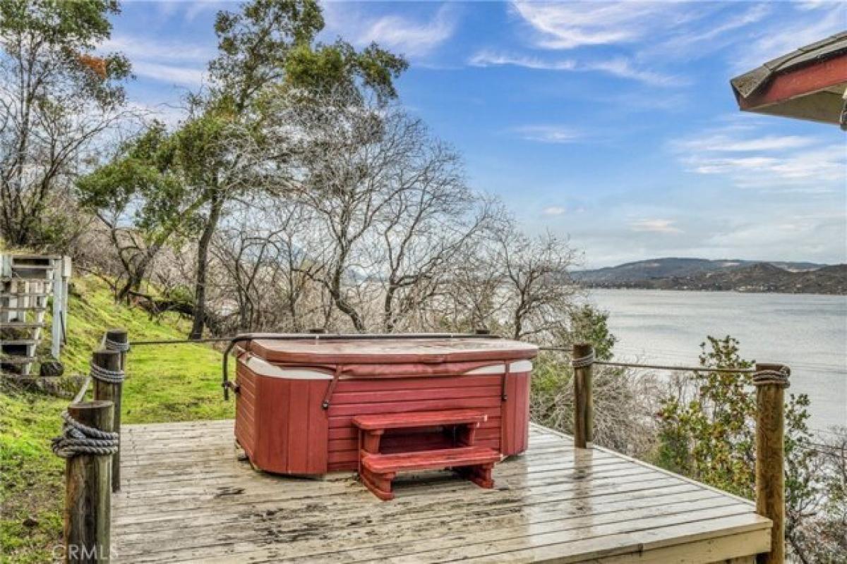 Picture of Home For Sale in Lower Lake, California, United States