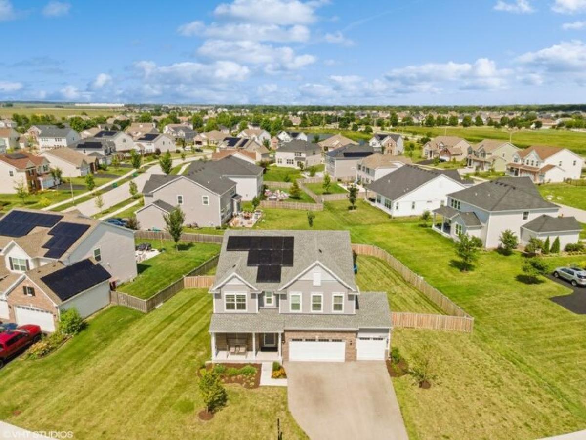 Picture of Home For Sale in Plainfield, Illinois, United States